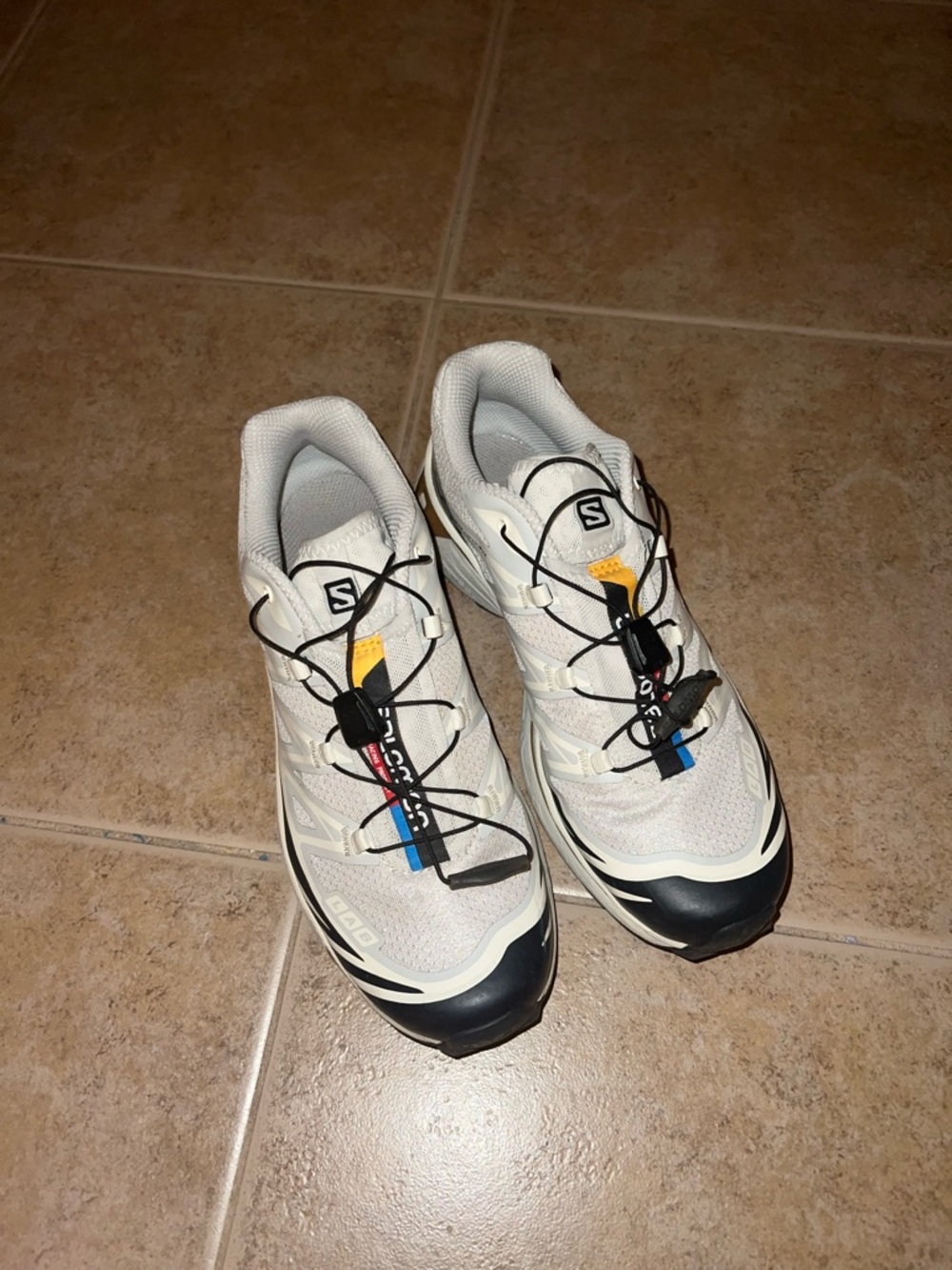 Salomon XT-6 Trail Shoes in White, Navy & Brown - Picture 3 of 4